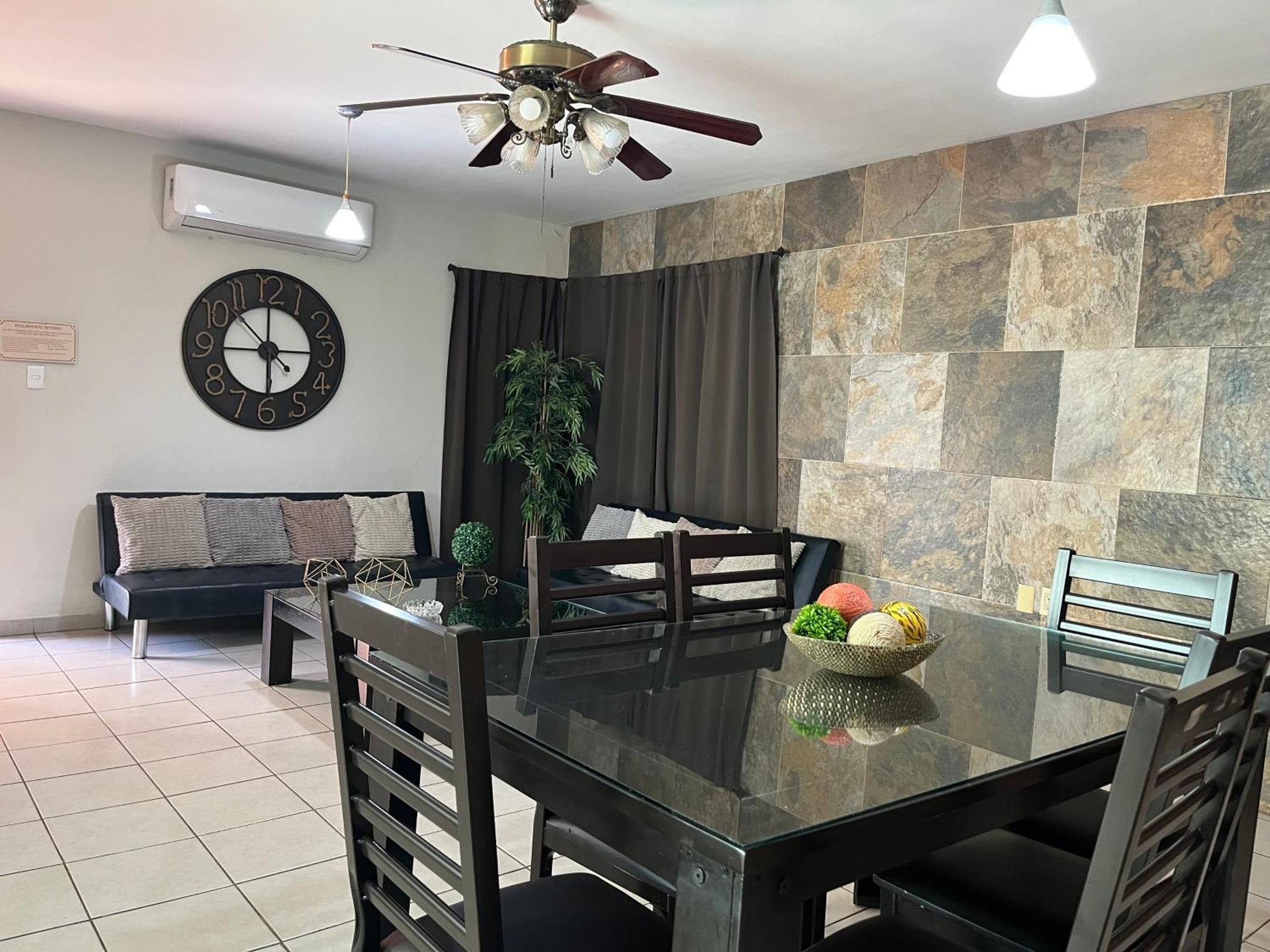 דירות מזטלן Departamento Zona Dorada מראה חיצוני תמונה