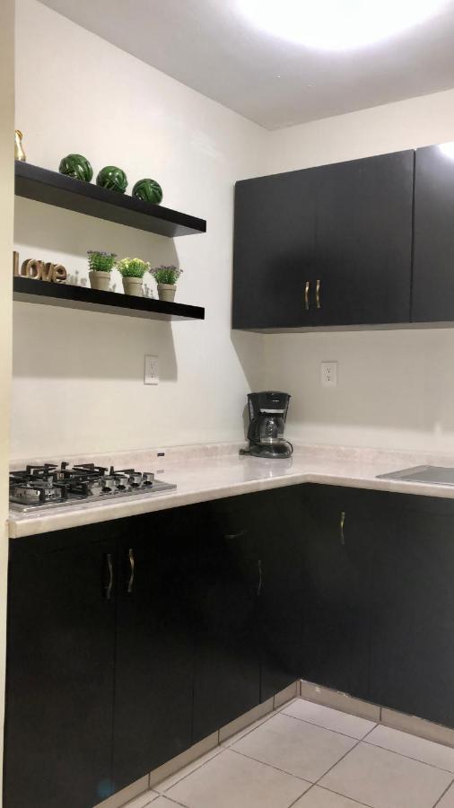 דירות מזטלן Departamento Zona Dorada מראה חיצוני תמונה