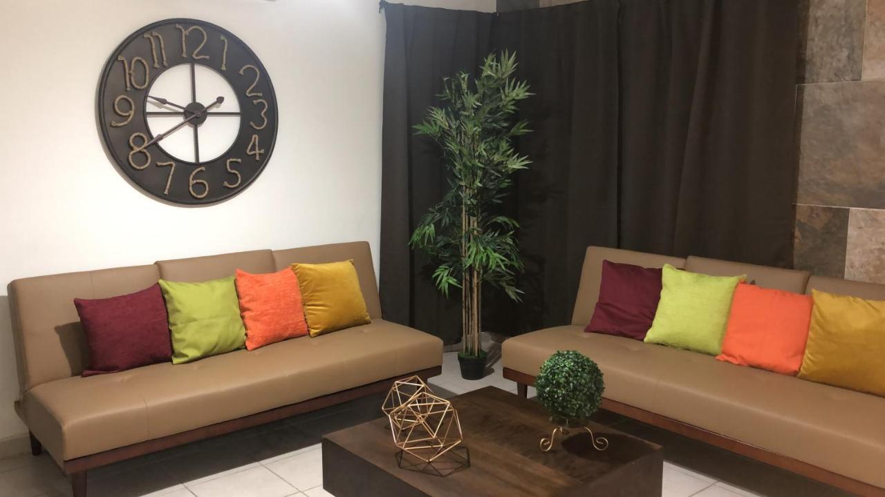 דירות מזטלן Departamento Zona Dorada מראה חיצוני תמונה